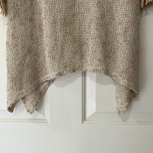 Yahada Asymmetrical Flowy Sweater - Picture 2 of 8